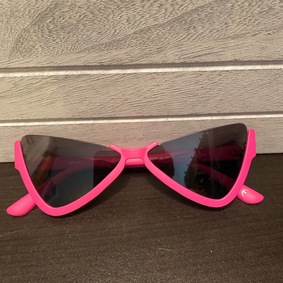 ASOS Accessories - ASOS Sunnies - 4/$15✨